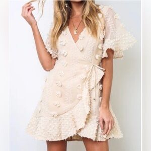 SOUTHERN FRIED CHICS Wraparound Dress Ivory Small NWT New Preppy Wedding Guest